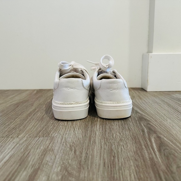 TOMS Women’s size 7 White Leather Lace Up Sneakers - Picture 6 of 9